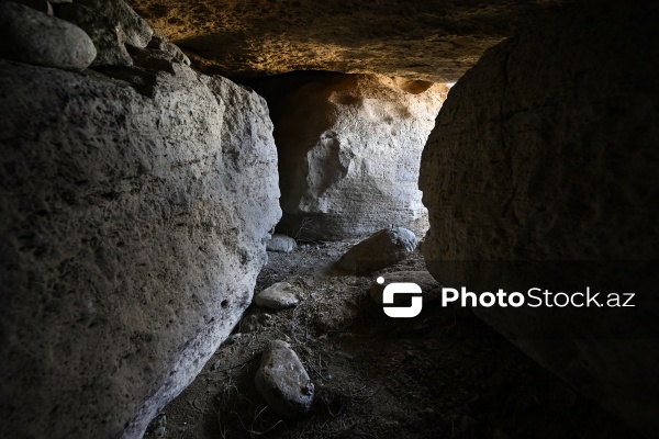 Dübəndi ərazisində yerləşən İlk Tunc Dövrünə aid mağara