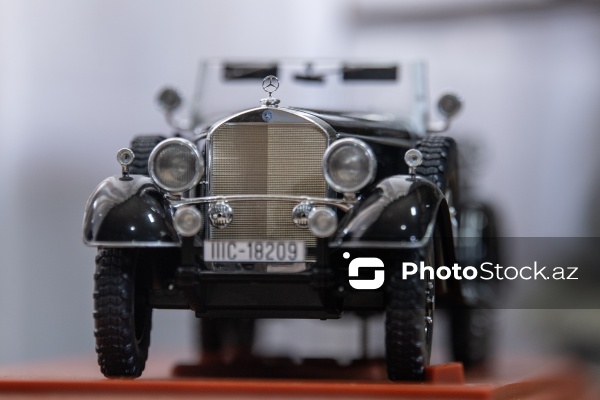 Hərbi texnika və retro avtomobillərin maketlərinin hazırlandığı modelistlər klubu