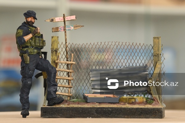 Hərbi texnika və retro avtomobillərin maketlərinin hazırlandığı modelistlər klubu