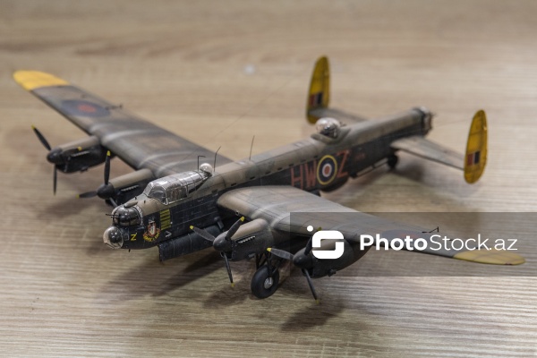 Hərbi texnika və retro avtomobillərin maketlərinin hazırlandığı modelistlər klubu