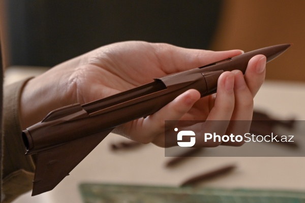 Hərbi texnika və retro avtomobillərin maketlərinin hazırlandığı modelistlər klubu