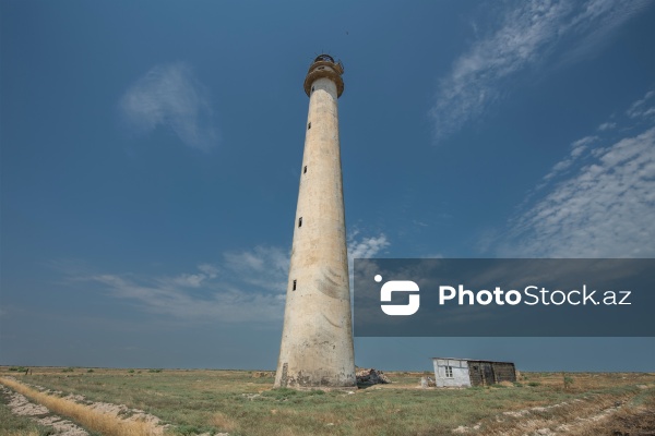 Kür çayının Xəzərə qovuşduğu ərazidə yerləşən Neftçala mayakı