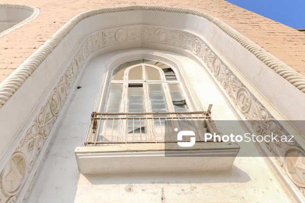 Sumqayıtın İnşaatçılar qəsəbəsində yerləşən baxımsız mədəniyyət evi