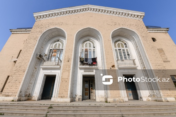 Sumqayıtın İnşaatçılar qəsəbəsində yerləşən baxımsız mədəniyyət evi