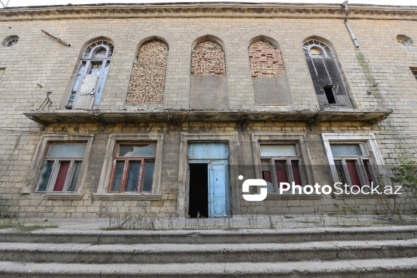 Sumqayıtın İnşaatçılar qəsəbəsində yerləşən baxımsız mədəniyyət evi