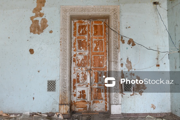 Sumqayıtın İnşaatçılar qəsəbəsində yerləşən baxımsız mədəniyyət evi