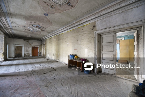 Sumqayıtın İnşaatçılar qəsəbəsində yerləşən baxımsız mədəniyyət evi