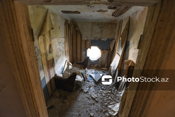 Sumqayıtın İnşaatçılar qəsəbəsində yerləşən baxımsız mədəniyyət evi