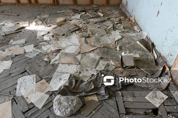 Sumqayıtın İnşaatçılar qəsəbəsində yerləşən baxımsız mədəniyyət evi