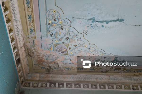 Sumqayıtın İnşaatçılar qəsəbəsində yerləşən baxımsız mədəniyyət evi