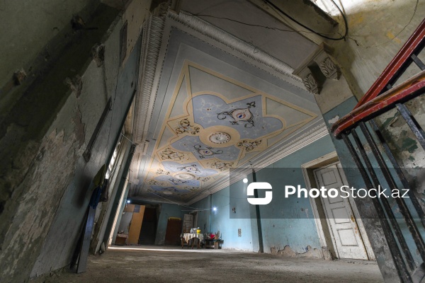 Sumqayıtın İnşaatçılar qəsəbəsində yerləşən baxımsız mədəniyyət evi