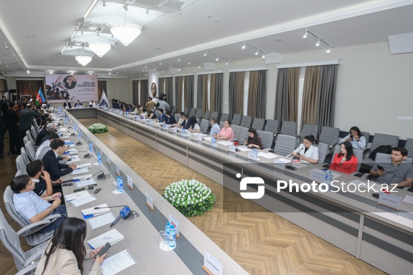 "Media və dekolonizasiya: Yüksələn səslər, güclənən narrativlər" mövzusunda beynəlxalq konfrans