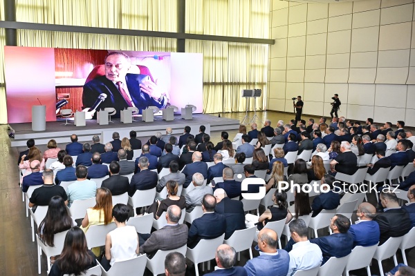 “Medianın inkişafında ümummilli lider Heydər Əliyevin rolu” adlı konfrans