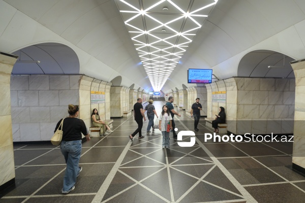 Metroda “28 May” - “Nizami” xəttinin ayrılmasından sonra fəaliyyətə başlayan ekspres avtobuslar