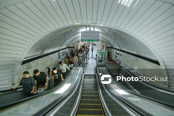 Metroda “28 May” - “Nizami” xəttinin ayrılmasından sonra fəaliyyətə başlayan ekspres avtobuslar