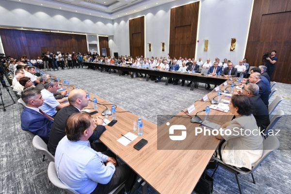 Milli Məclisə seçkilər zamanı deputatlığa namizədlərin qeydiyyatı prosesinə həsr olunan seminar