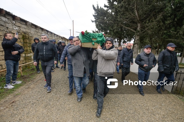Milli Məclisin sabiq deputatı Fəzail Ağamalının dəfn mərasimi