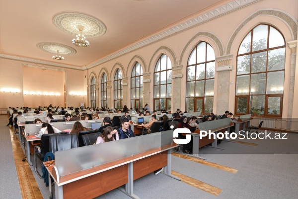 100 ildən çox yaşı olan Azərbaycan Milli Kitabxanası