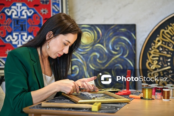 Mismar və tellərlə sənət əsərləri yaradan Minarə Mehdiyeva