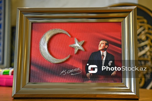 Mismar və tellərlə sənət əsərləri yaradan Minarə Mehdiyeva