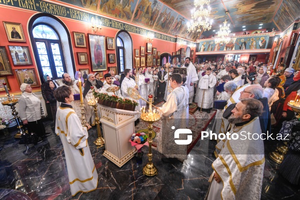 Ali Mələk Mikayıl kilsəsində pravoslavların keçirdikləri dini ayin