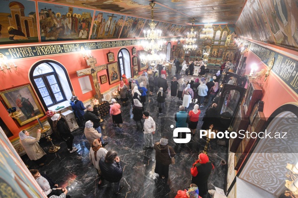 Ali Mələk Mikayıl kilsəsində pravoslavların keçirdikləri dini ayin