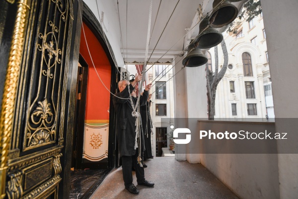 Ali Mələk Mikayıl kilsəsində pravoslavların keçirdikləri dini ayin