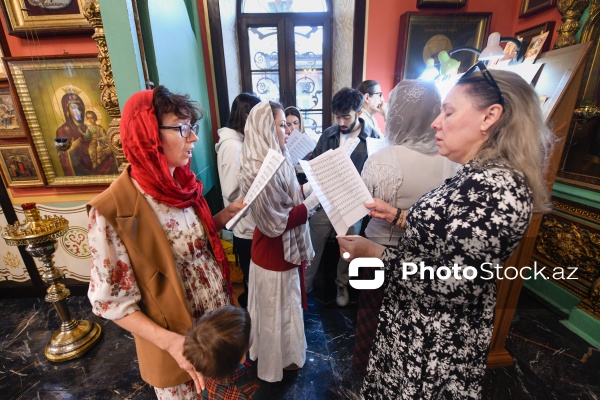 Ali Mələk Mikayıl kilsəsində pravoslavların keçirdikləri dini ayin