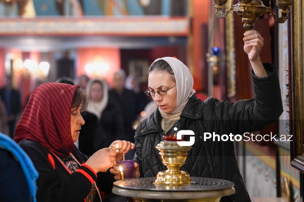 Ali Mələk Mikayıl kilsəsində pravoslavların keçirdikləri dini ayin