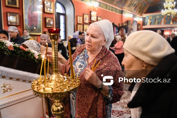 Ali Mələk Mikayıl kilsəsində pravoslavların keçirdikləri dini ayin