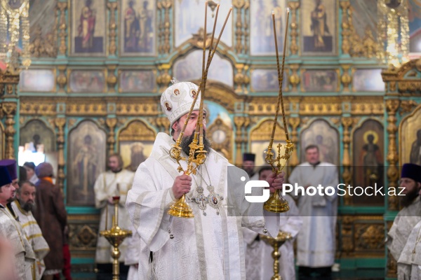 Ali Mələk Mikayıl kilsəsində pravoslavların keçirdikləri dini ayin
