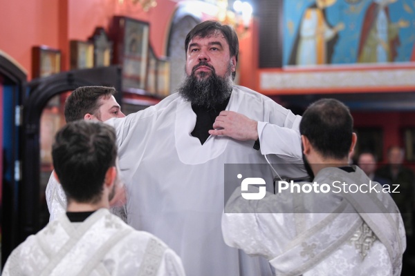 Ali Mələk Mikayıl kilsəsində pravoslavların keçirdikləri dini ayin
