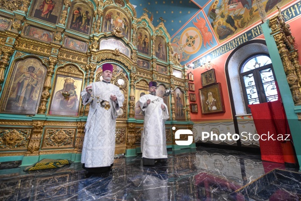 Ali Mələk Mikayıl kilsəsində pravoslavların keçirdikləri dini ayin
