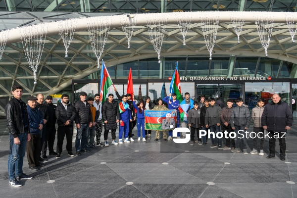 MMA üzrə keçirilən dünya çempionatında uğurlu nəticə əldə edən idmançılarımız vətənə dönüblər