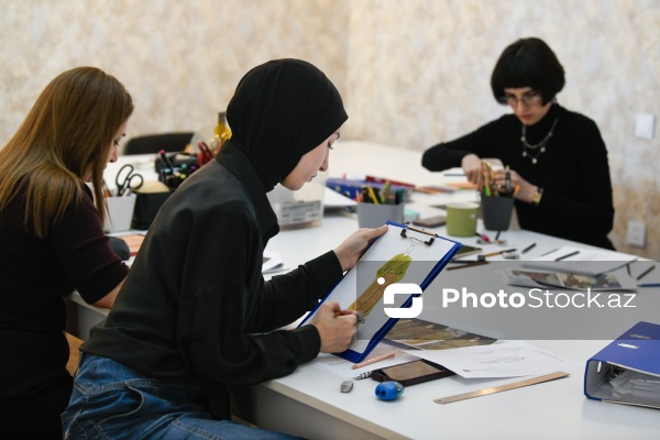 Dizayn və texnologiyanın bir araya gəldiyi moda mərkəzi