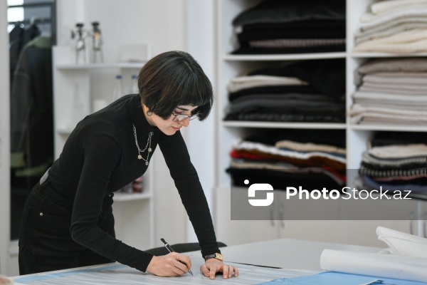 Pərvin Əyyubova - Moda mərkəzinin dizayneri