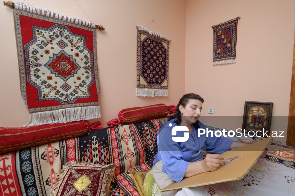 Mozaika ustası Xatirə Tapdıqova