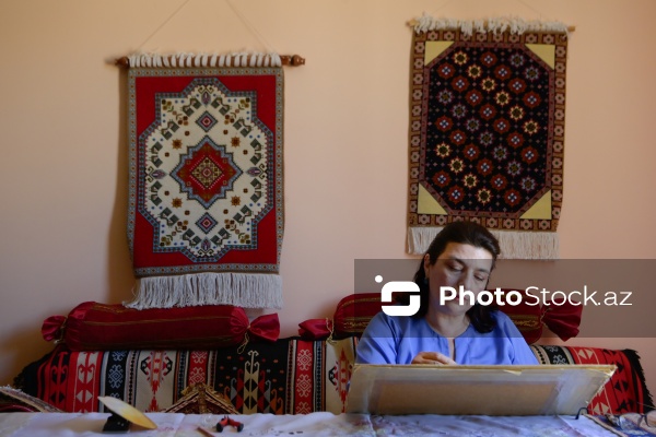 Mozaika ustası Xatirə Tapdıqova