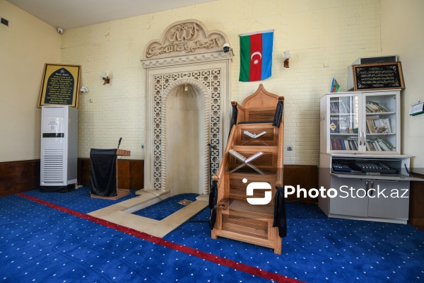 Xocəsən qəsəbəsində yerləşən Qoşaminarəli məscid