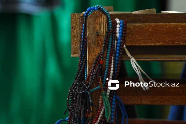 Xocəsən qəsəbəsində yerləşən Qoşaminarəli məscid