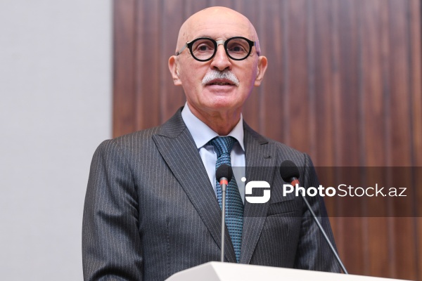 Firudin Qurbanov - Elm və təhsil nazirinin müavini