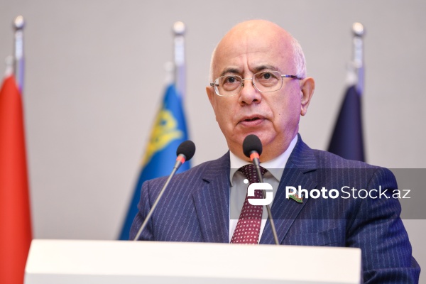 Anar İsgəndərov - Milli Məclisin Elm və təhsil komitəsinin sədri