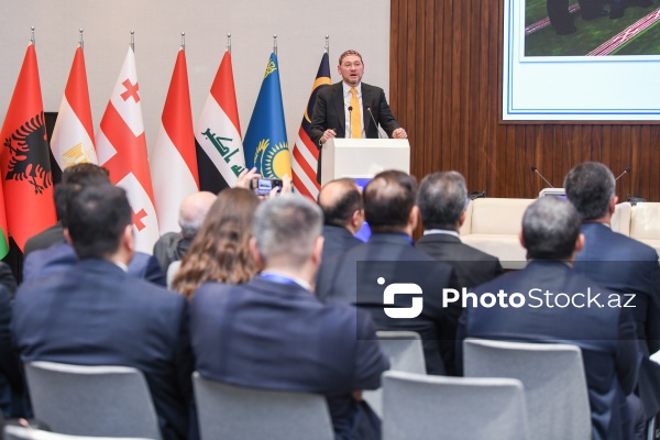 Damir Muhetdinov - “Müasir din təhsili modelləri: mənəvi dəyərlər və qlobal çağırışlar kontekstində” simpoziumda