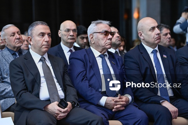 “Müasir rəqəmsal dünyada istehlakçılar: elektron ticarət, rəqəmsal xidmətlər və təhlükəsizlik məsələləri” forumu