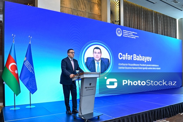 Cəfər Babayev - “Müasir rəqəmsal dünyada istehlakçılar: elektron ticarət, rəqəmsal xidmətlər və təhlükəsizlik məsələləri” forumunda