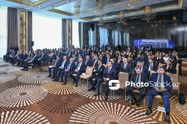 “Müasir rəqəmsal dünyada istehlakçılar: elektron ticarət, rəqəmsal xidmətlər və təhlükəsizlik məsələləri” forumu