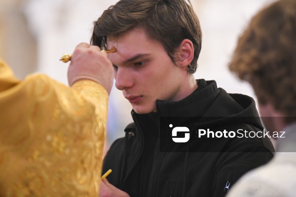 Müqəddəs Mürdaşıyan Zənənlər Kafedral Kilsəsində qeyd olunan Milad bayramı