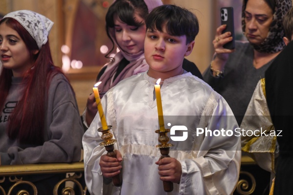 Müqəddəs Mürdaşıyan Zənənlər Kafedral Kilsəsində qeyd olunan Milad bayramı