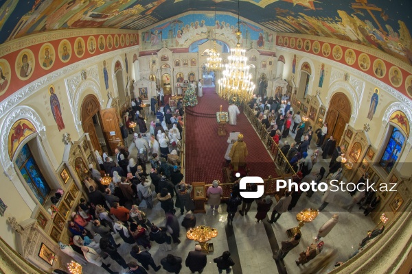 Müqəddəs Mürdaşıyan Zənənlər Kafedral Kilsəsində qeyd olunan Milad bayramı