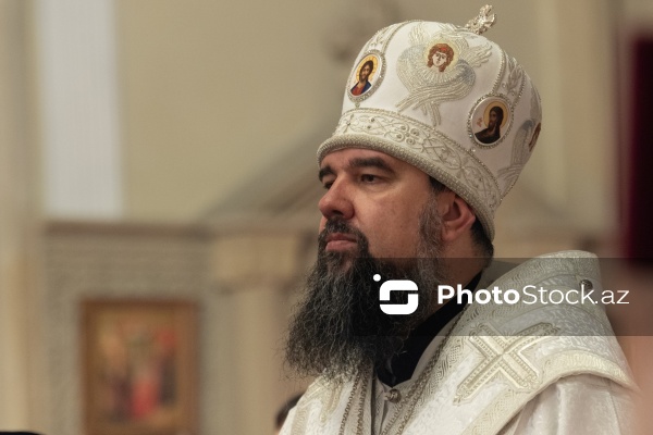 Aleksiy Smirnov - Müqəddəs Mürdaşıyan Zənənlər Kafedralında qeyd olunan Pasxa bayramında